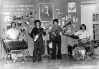 Владимир Асатуров – композитор, аранжировщик и исполнитель песен в стиле "Шансон" Владимир Асатуров – композитор, аранжировщик и исполнитель песен в стиле "Шансон"