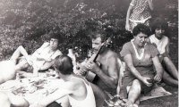 Генрих Бархударян – Человек-гитара из Степанакерта Генрих Бархударян – Человек-гитара из Степанакерта
