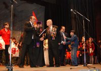 Левон Чидилян - один из учредителей, возрожденного в Тбилиси при Епархии ААЦ в Грузии, Центра армянской культуры «(h)АйАрТун» - его директор по культуре
